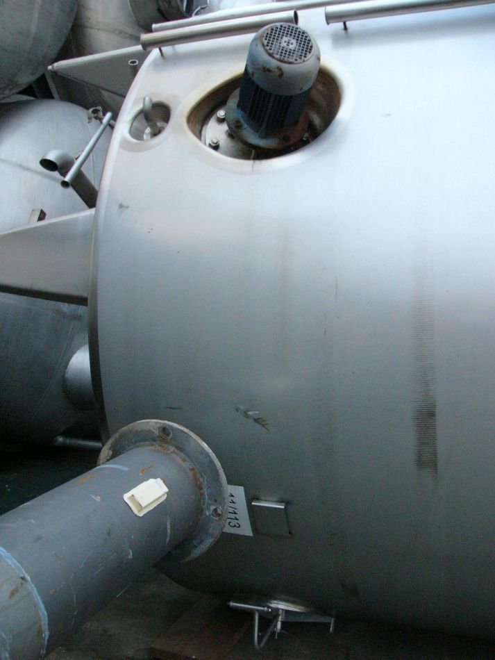 Rührwerksbehälter aus Edelstahl (V2A), isoliert (2)