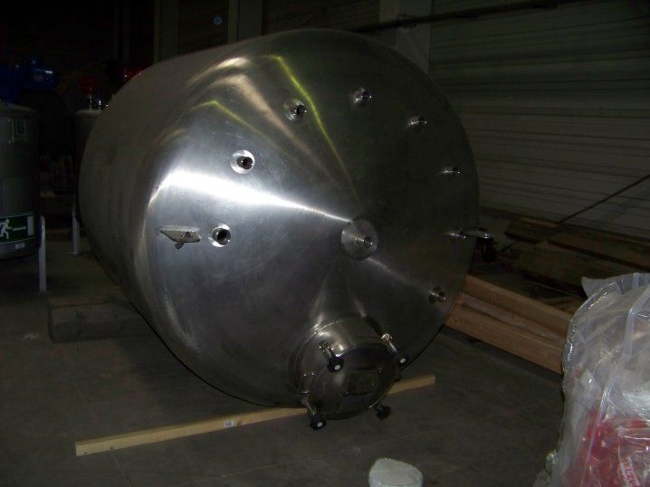 Druckbehälter aus Edelstahl, Reinstwasserbehälter (3)