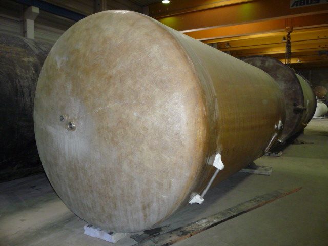 Lagerbehälter aus GFK, (fr. 1474G) (2)