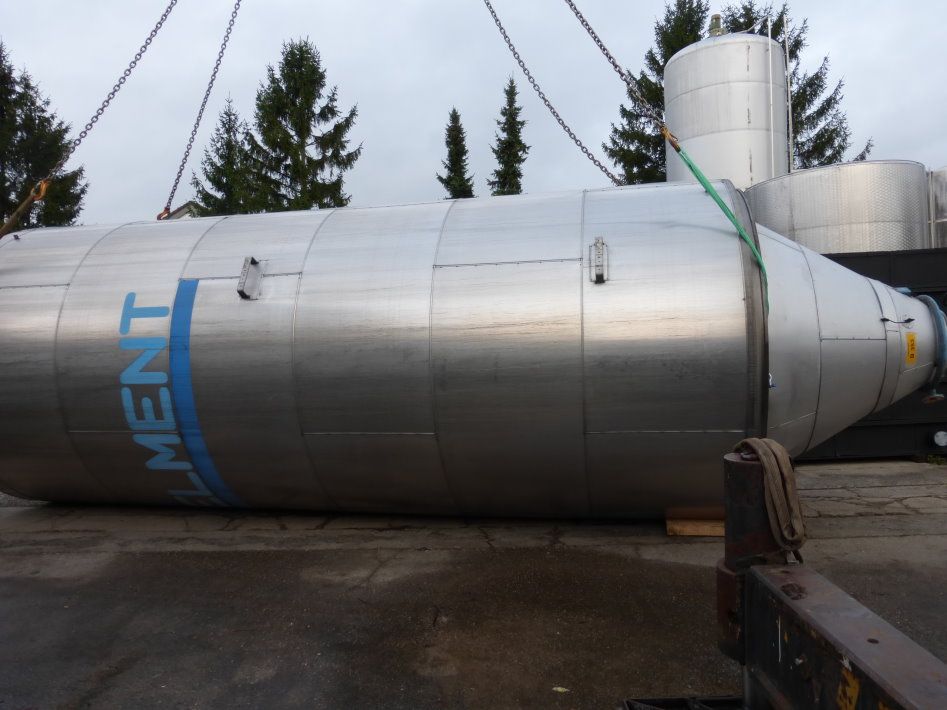 Lagersilo aus Edelstahl V2A, auf Tragring stehend (2)