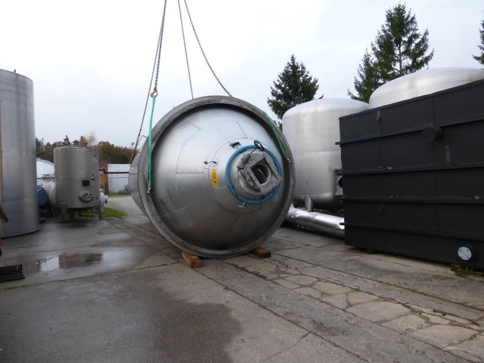 Lagersilo aus Edelstahl V2A, auf Tragring stehend (4)