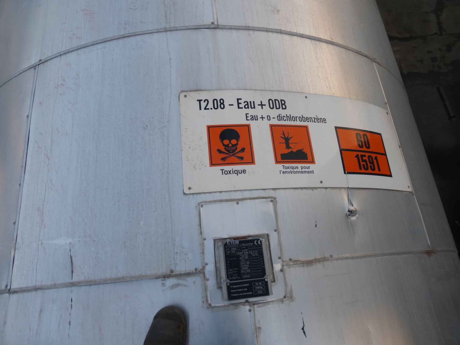 Lagerbeh&auml;lter aus Edelstahl (V4A), isoliert (1)