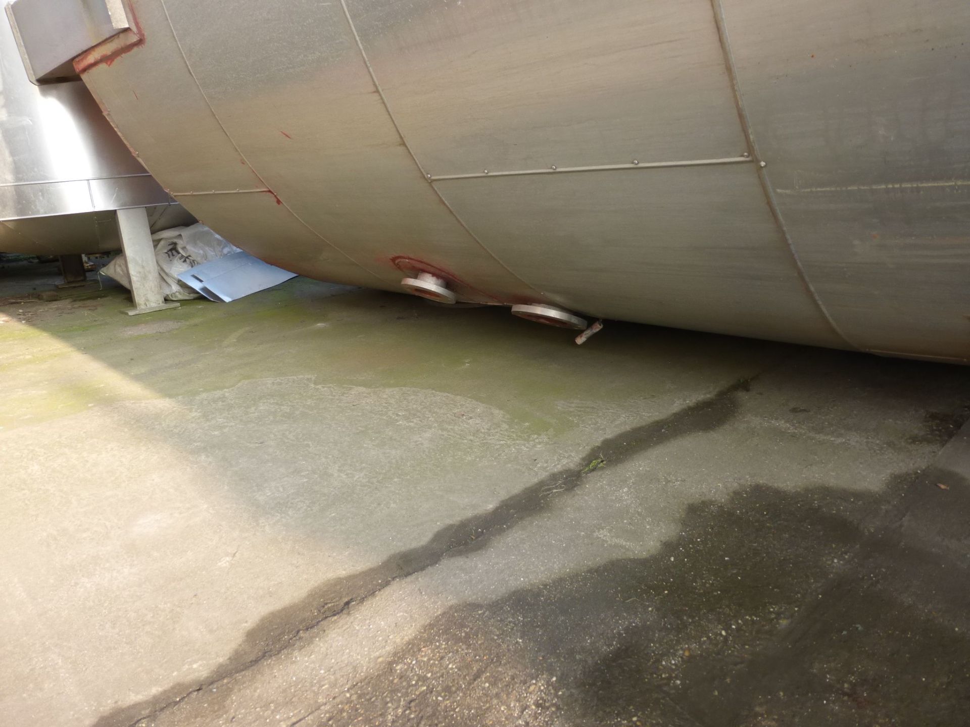 Lagerbehälter aus Edelstahl (V4A), isoliert (3)