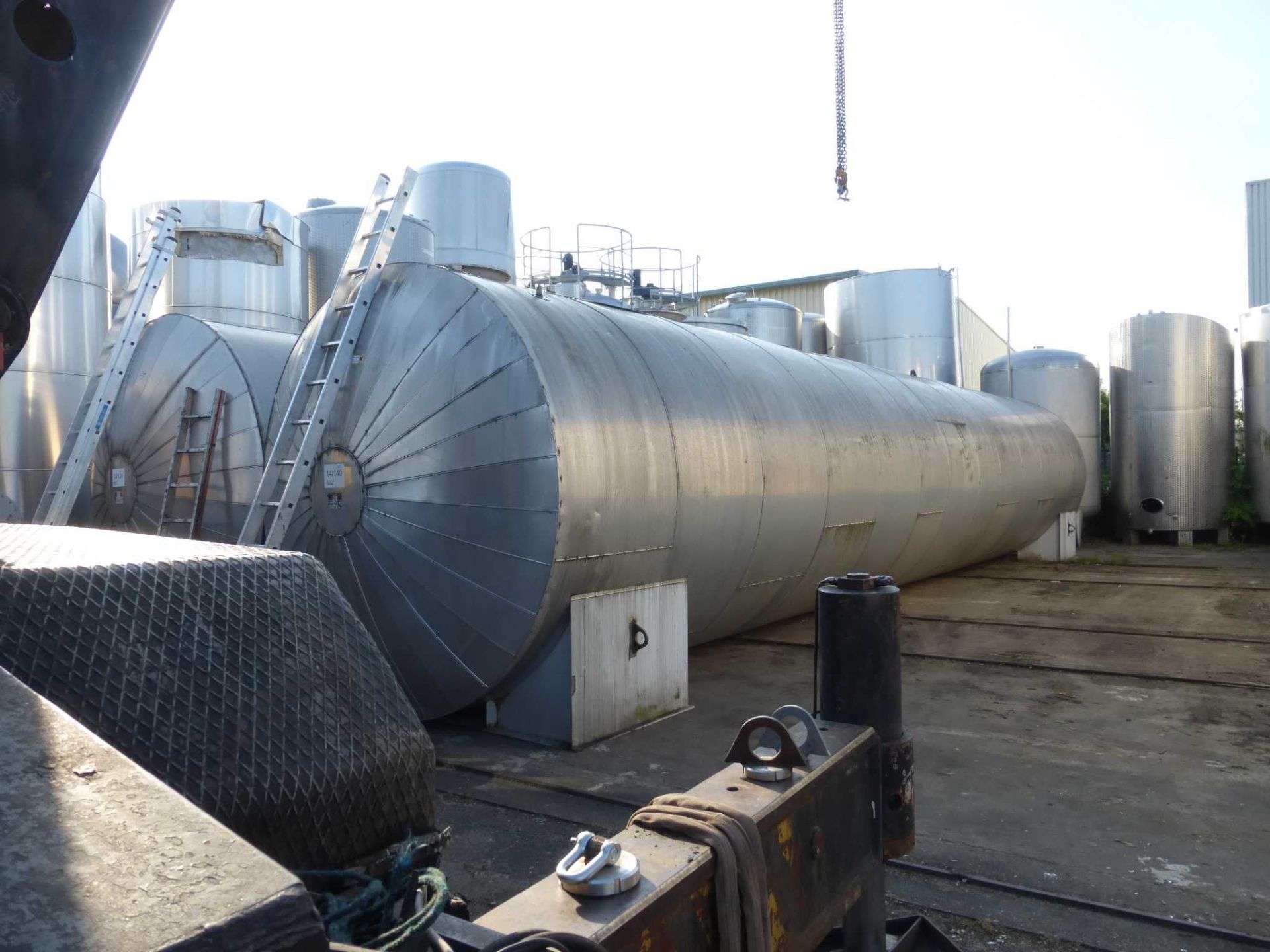 Lagerbehälter aus Stahl, nach DIN 6616/2, isoliert (3)