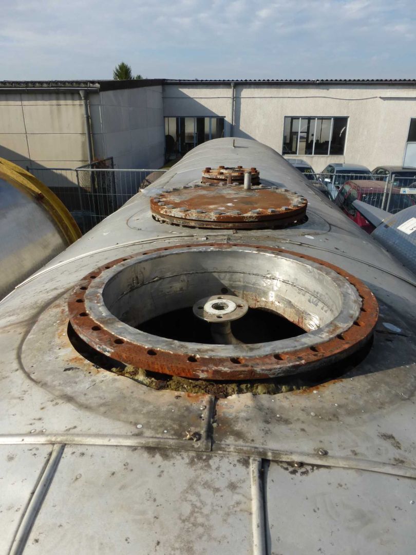 Lagerbehälter aus Edelstahl (V4A), isoliert (2)