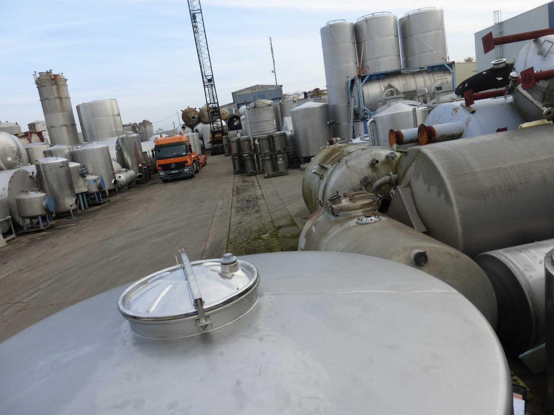 Lagerbehälter aus Edelstahl, ehem Olivenölbehälter (2)