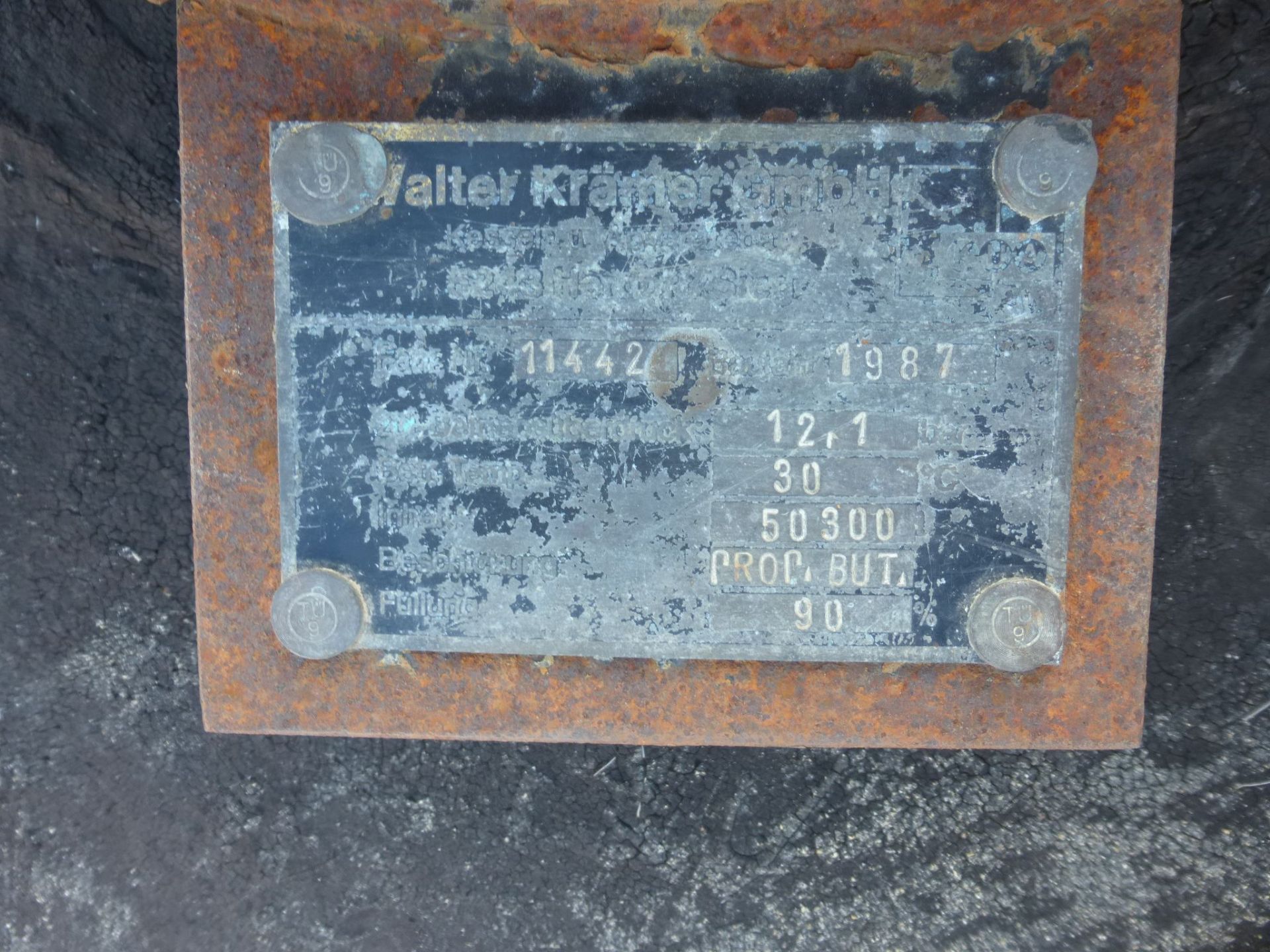 Gasbehälter aus Stahl, Druckbehälter mit Papieren (3)