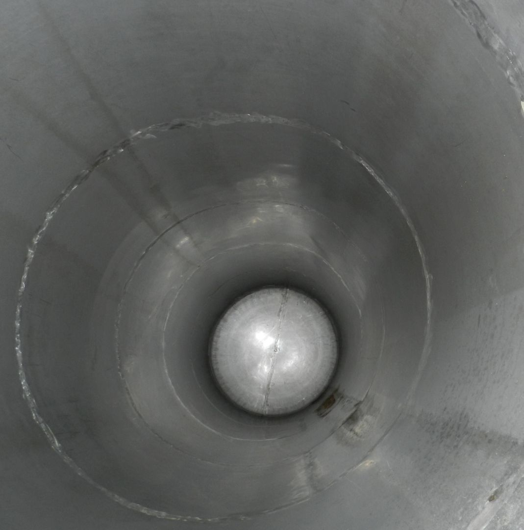 Lagerbehälter aus Edelstahl (V2A), liegend (2)