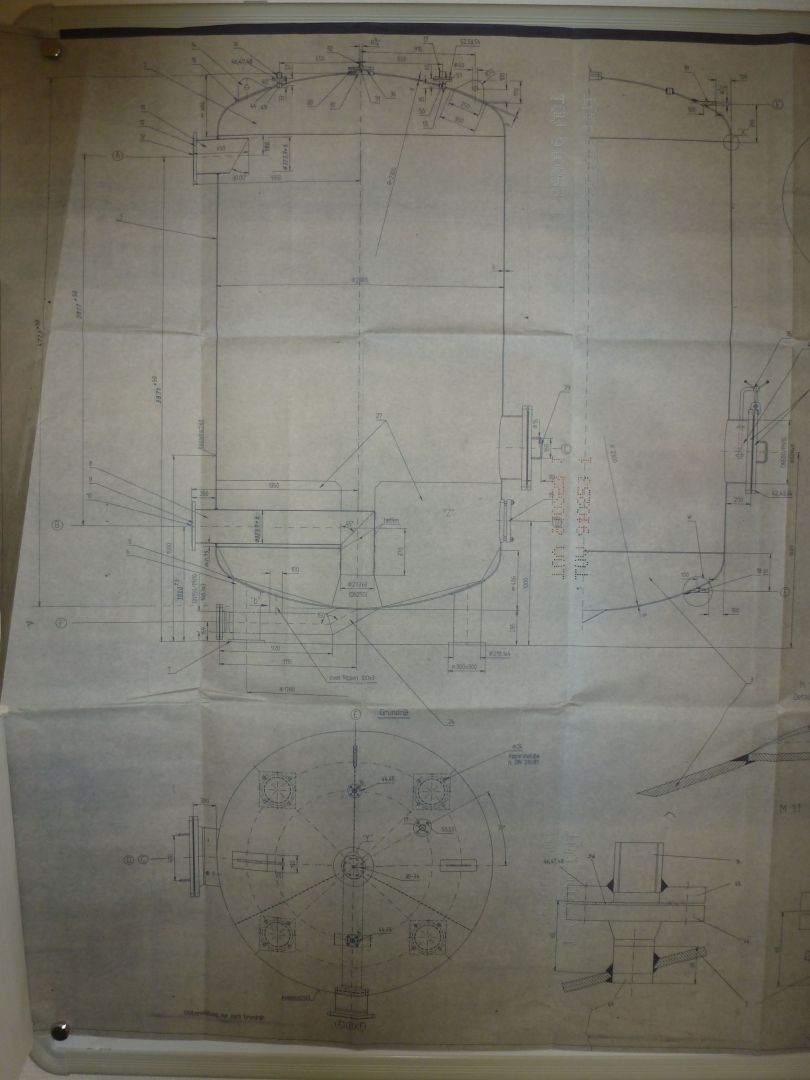 Druckbehälter aus Edelstahl (V4A), isoliert (4)