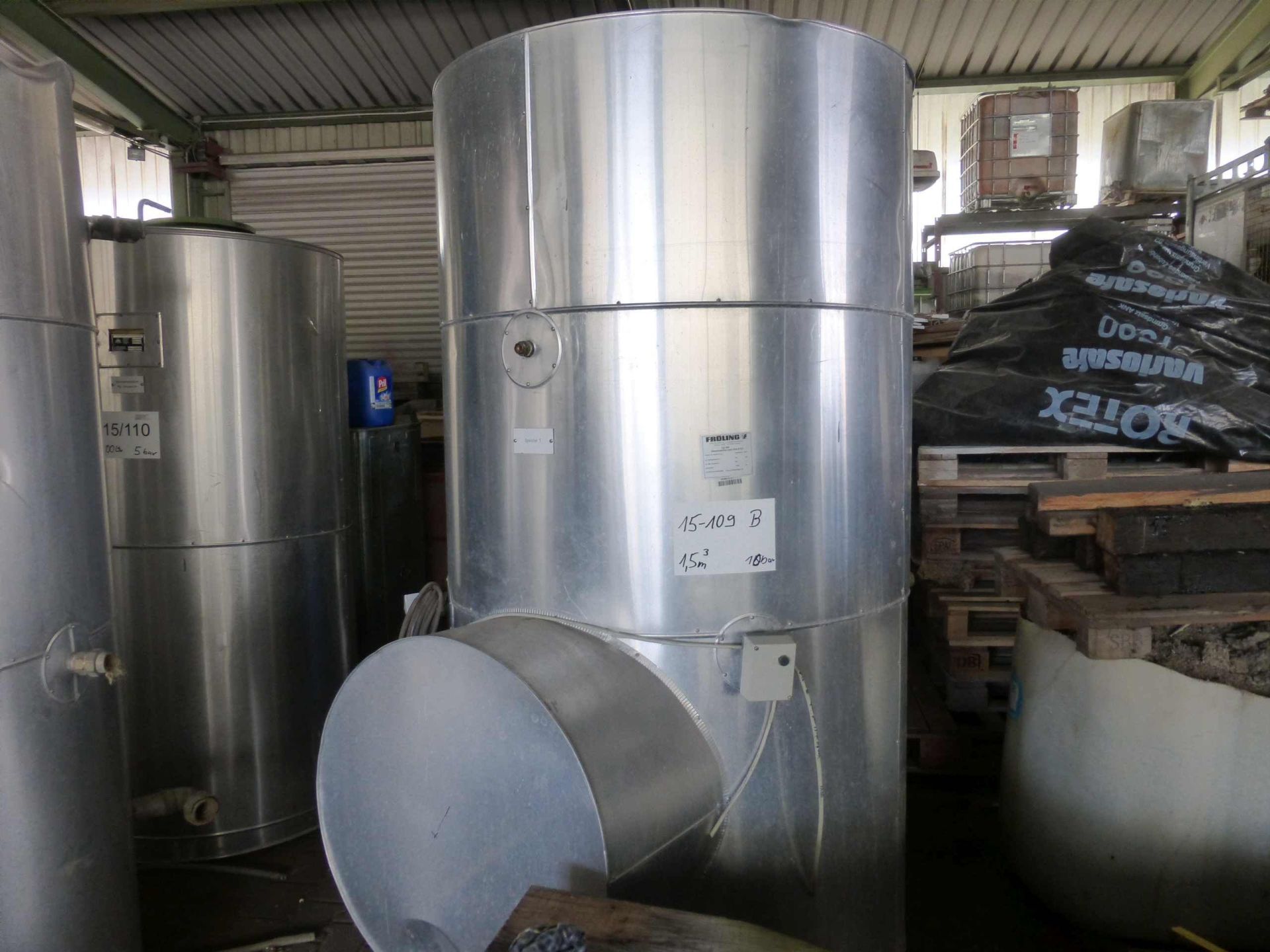 Druckbehälter aus Edelstahl (V4A), isoliert (3)