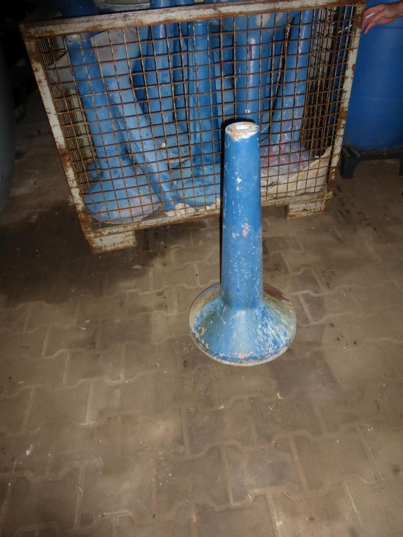 Lagerbehälter aus GFK, ehem Essigbehälter (2)