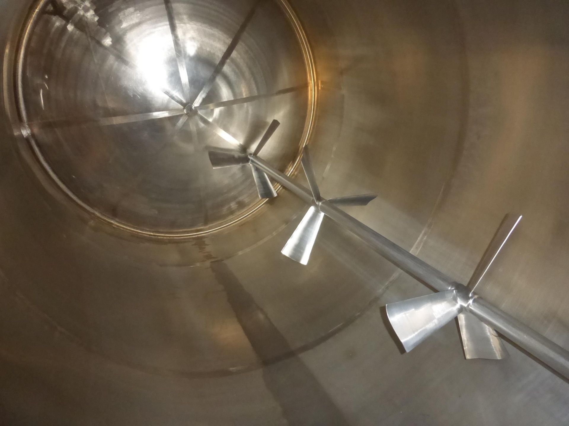 Rührwerkbehälter aus Edelstahl, heiz-/kühlbar (4)