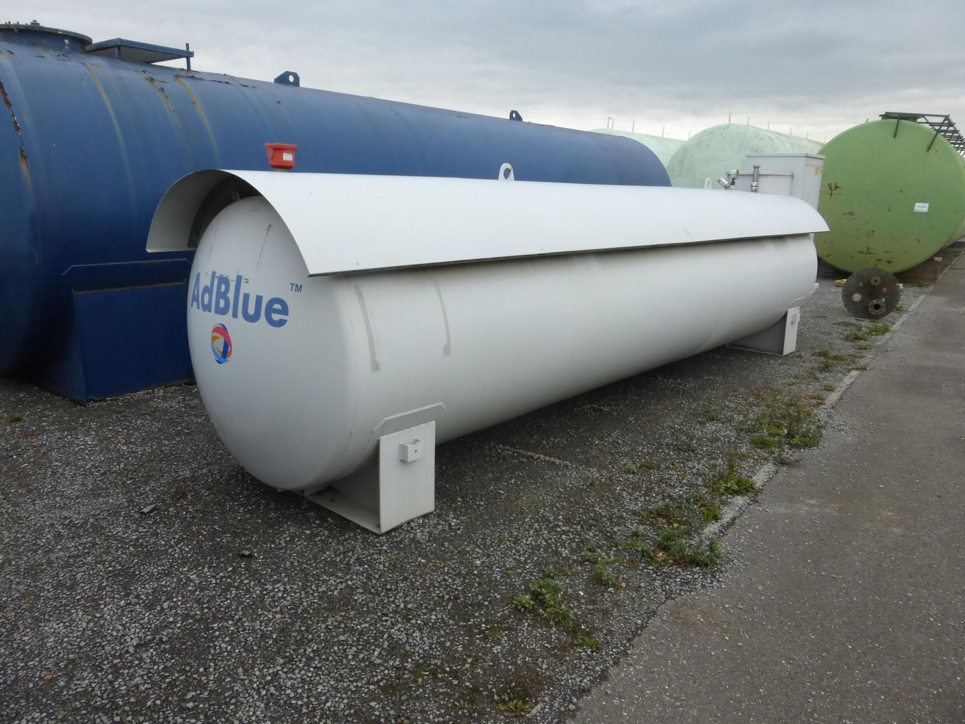 AdBlue-Lagertank, Innenmantel VA, Außenmante Stahl (2)