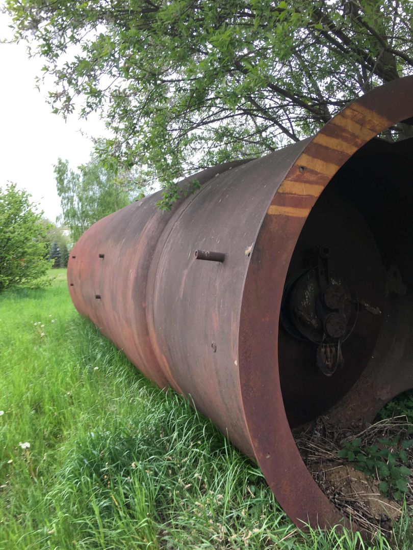 Lagerbehälter aus Stahl, auf Fußring, emailliert (2)