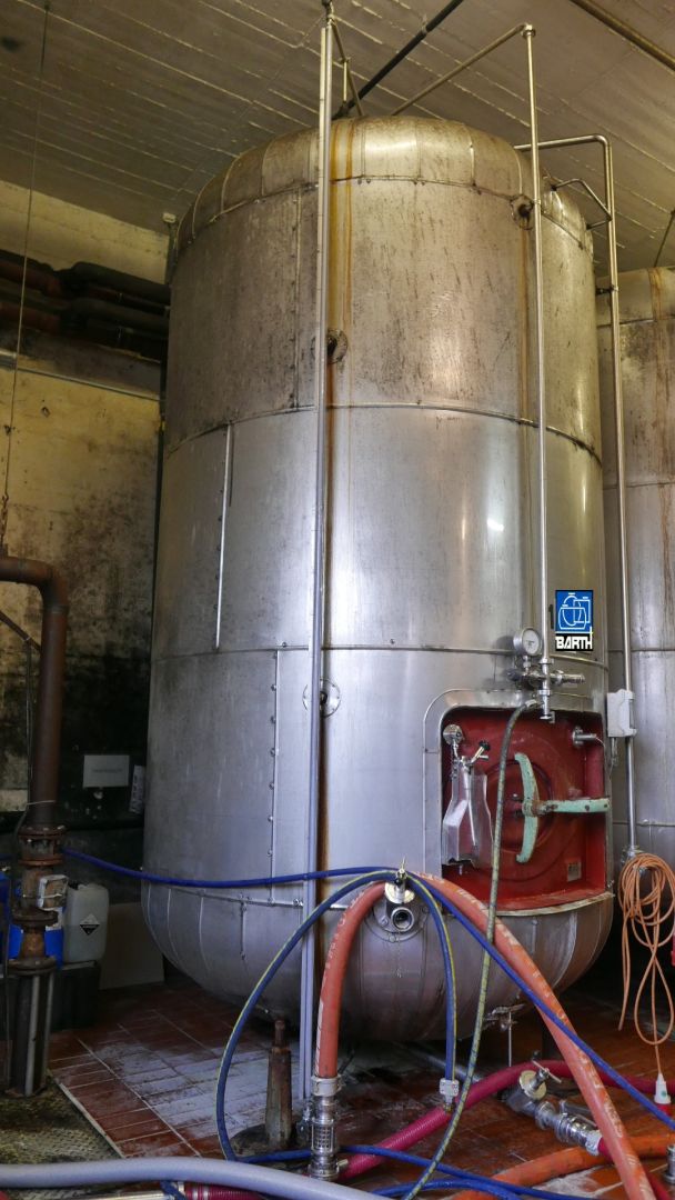 Druckbeh&auml;lter aus Stahl, mit R&uuml;hrwerk, isoliert (1)