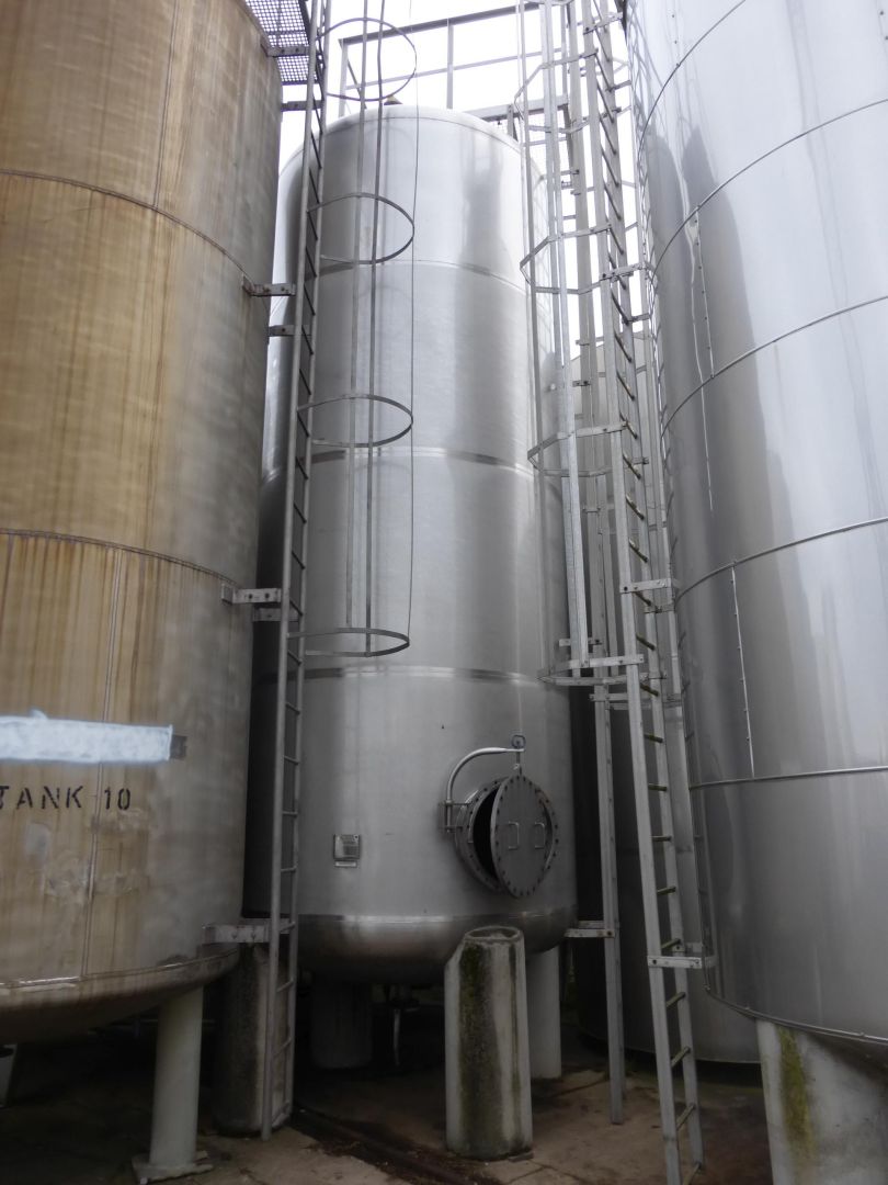 Lagerbehälter aus Edelstahl (V4A), WHG-Behälter (2)