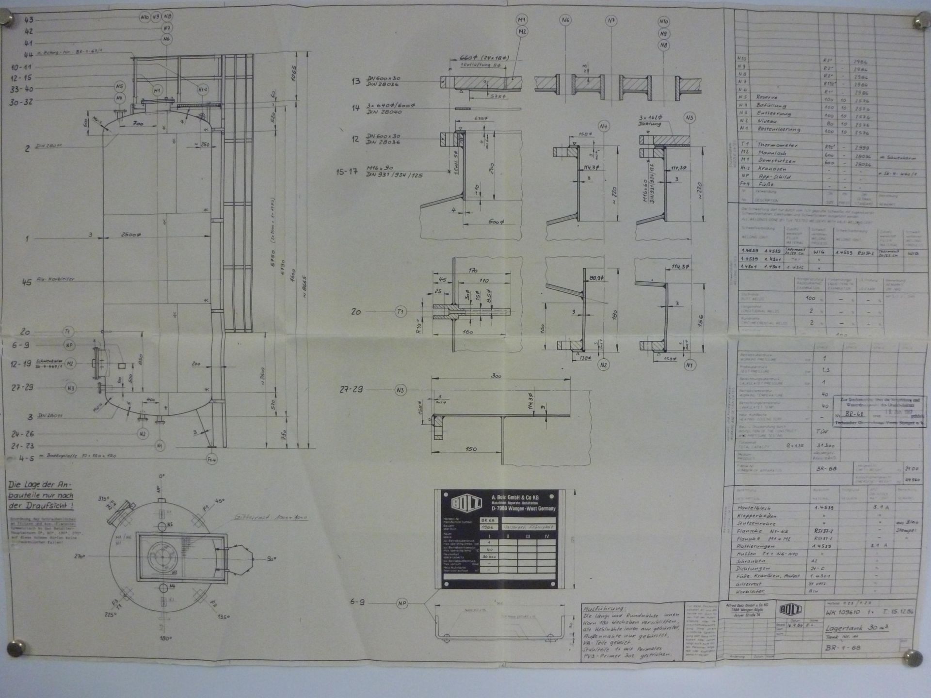 Lagerbeh&auml;lter aus Edelstahl (V4A), isoliert (1)