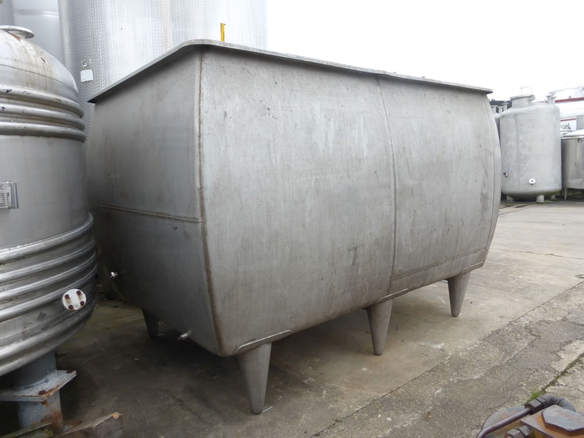 Lagerbehälter aus Edelstahl (V2A), mit Rührwerk (2)