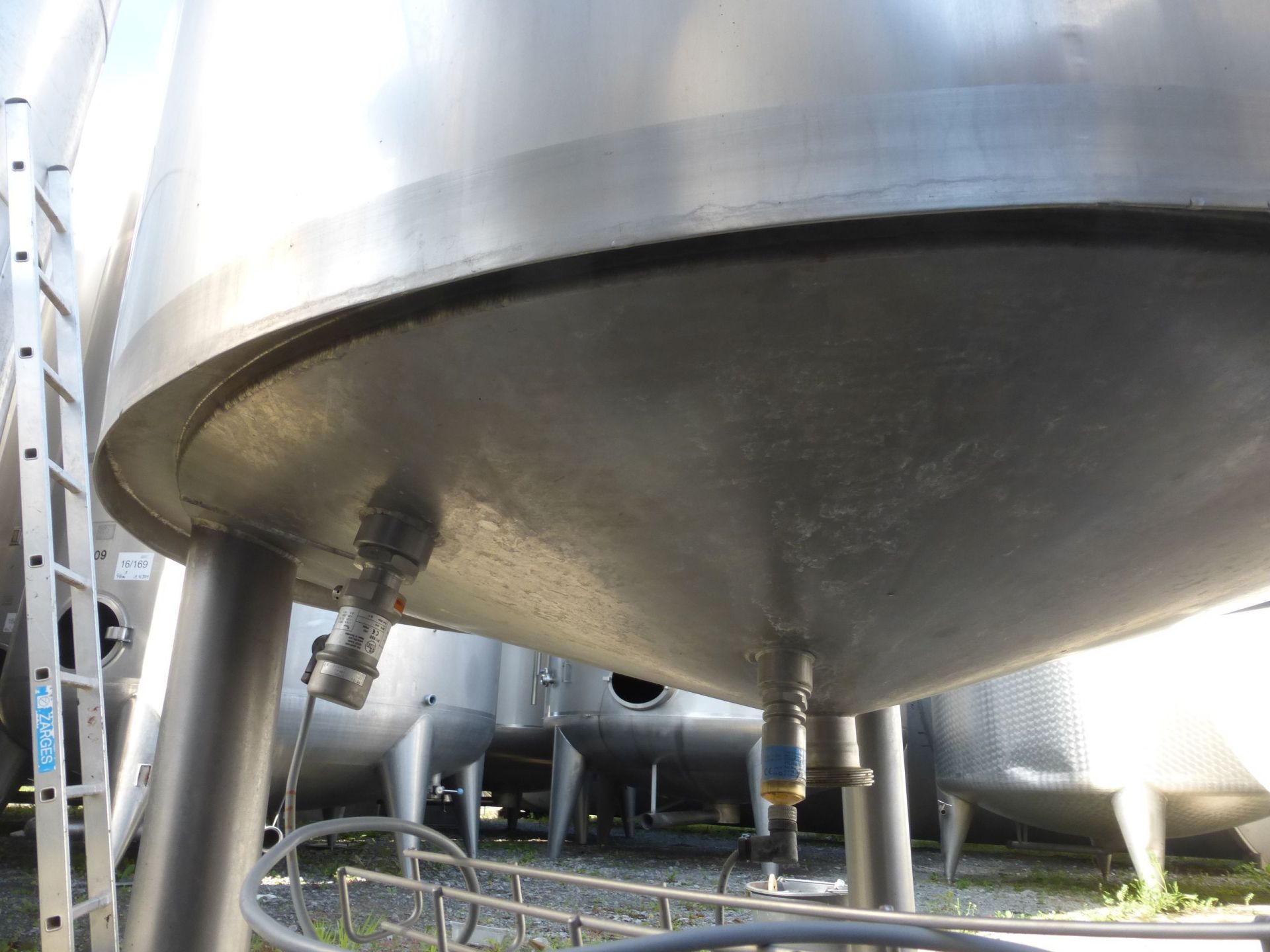 Lagerbehälter aus Edelstahl (V2A), isoliert (2)