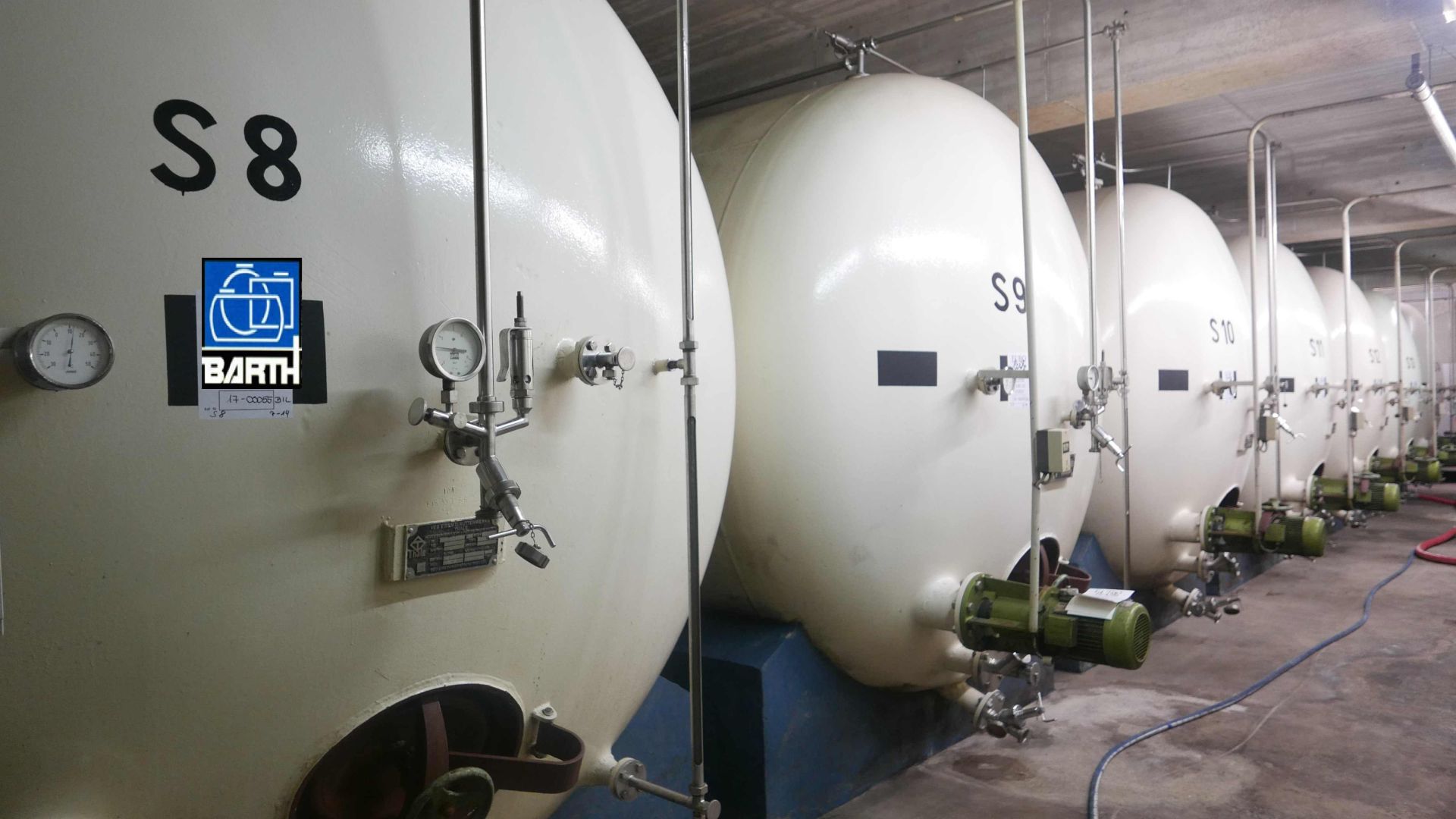 Rührwerkbehälter aus Stahl, Druck, emailliert (2)