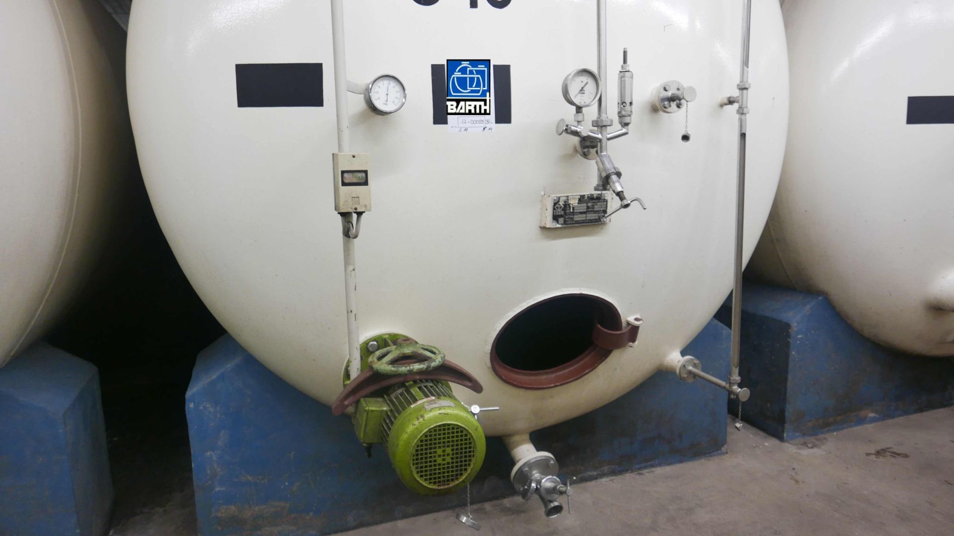 Rührwerkbehälter aus Stahl, Druck, emailliert (4)