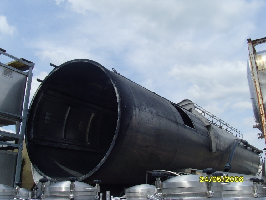 Lagersilo aus Aluminium, mit R&uuml;ttelboden (1)