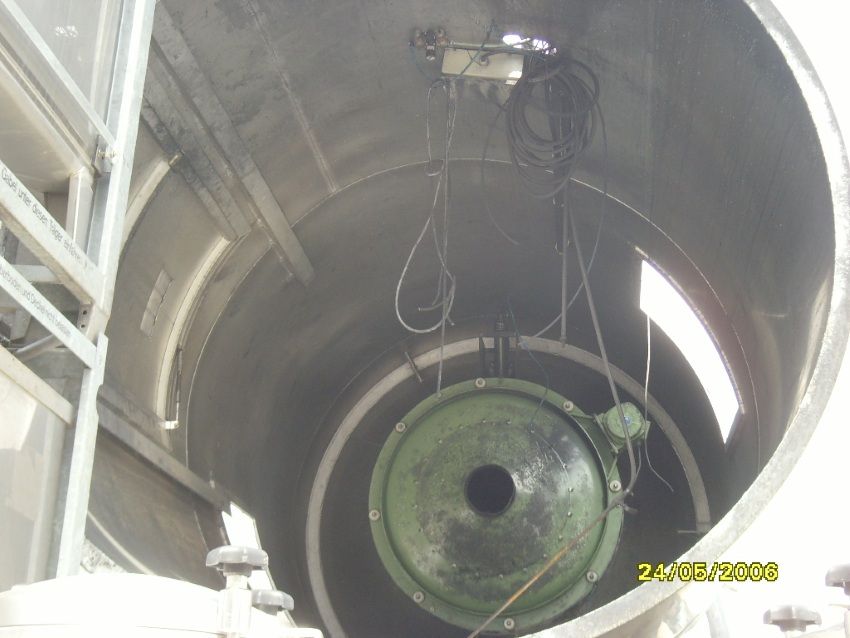 Lagersilo aus Aluminium, mit Rüttelboden (2)