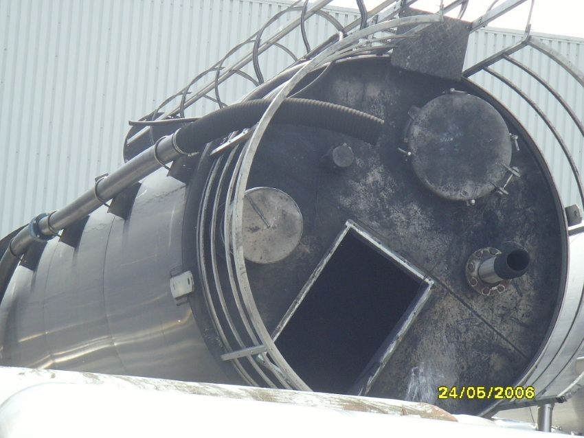 Lagersilo aus Aluminium, mit Rüttelboden (3)