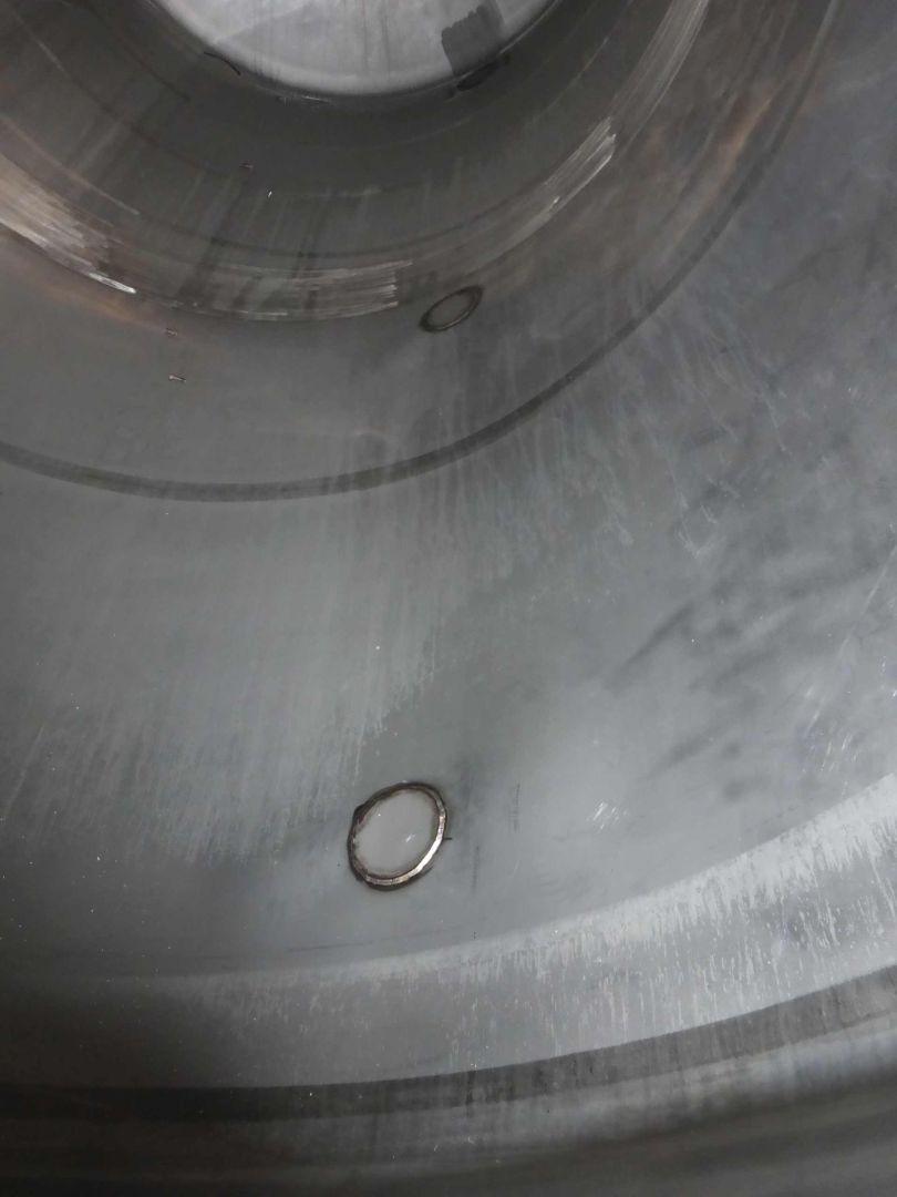 Lagerbehälter aus Edelstahl (V4A), isoliert (4)