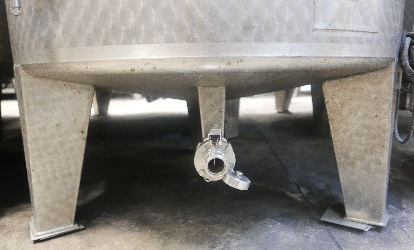 Lagerbehälter aus Edelstahl (V2A), Immervolltank (3)