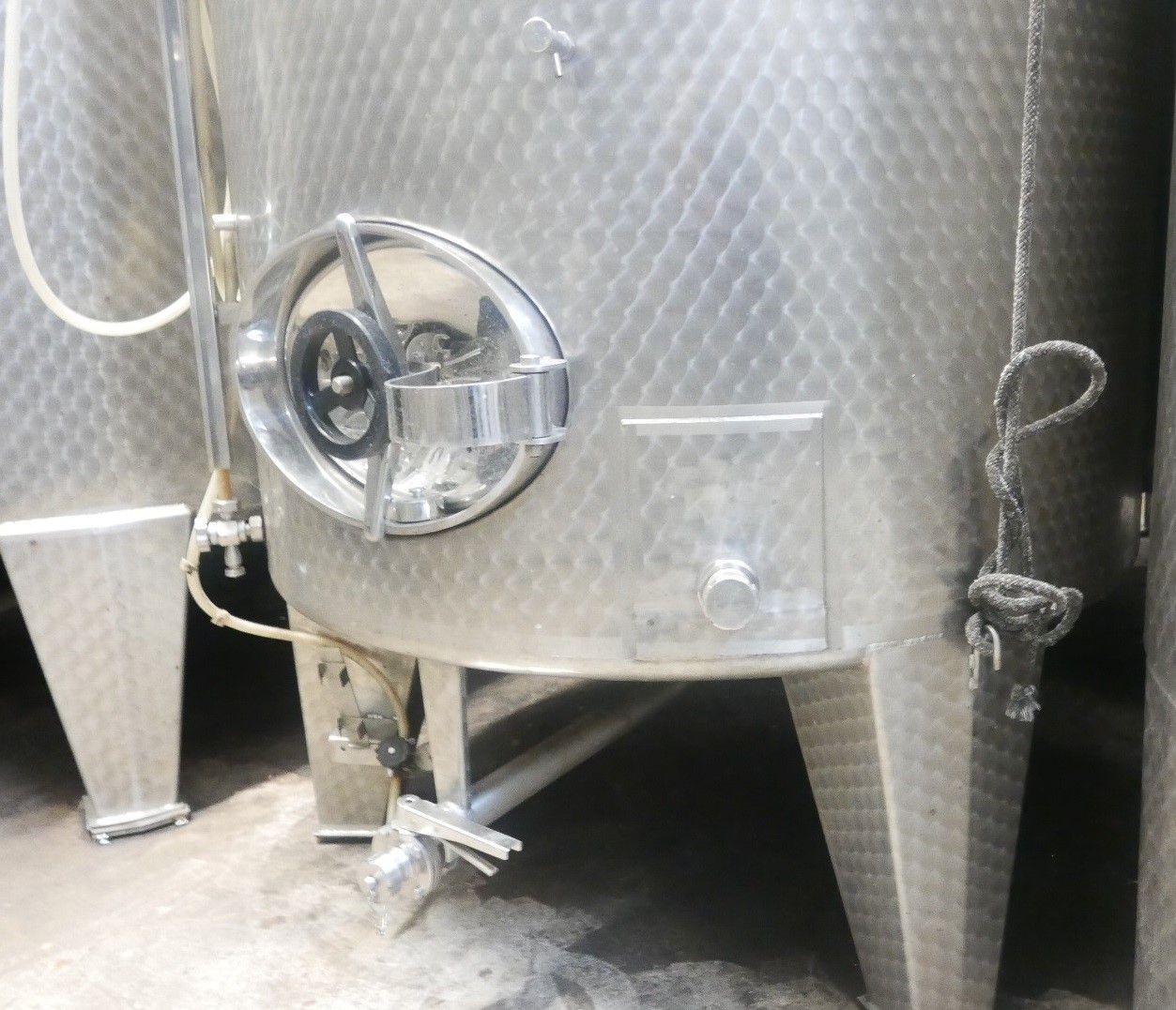 Lagerbehälter aus Edelstahl (V2A), Immervolltank (2)