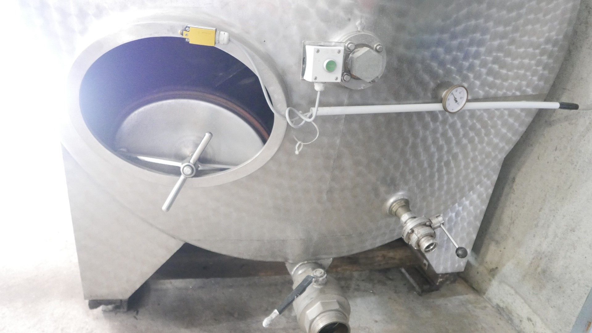 Rührwerksbehälter (Maischebehälter) aus Edelstahl (5)