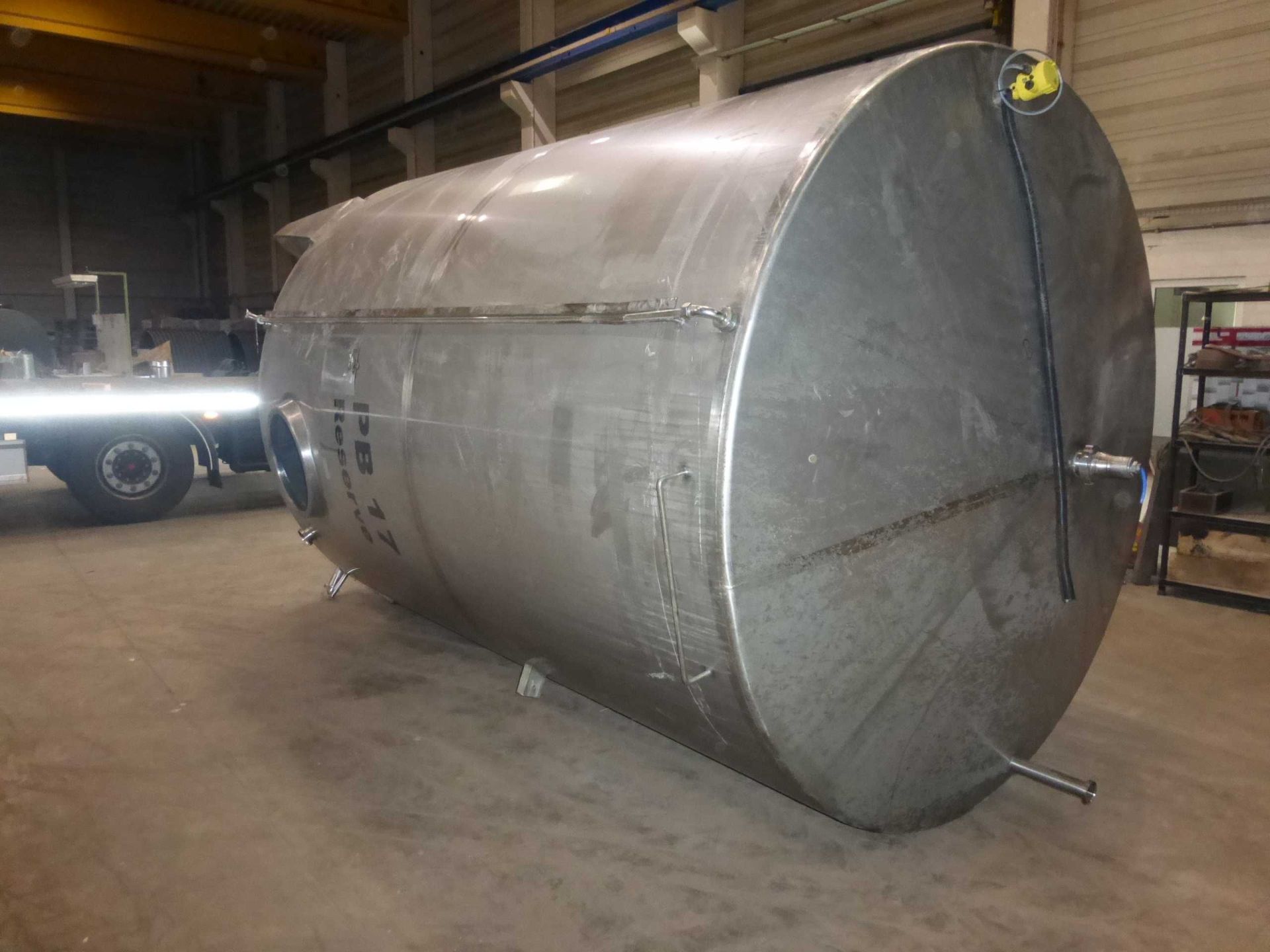 Lagerbehälter aus Edelstahl (V2A), stehend (3)