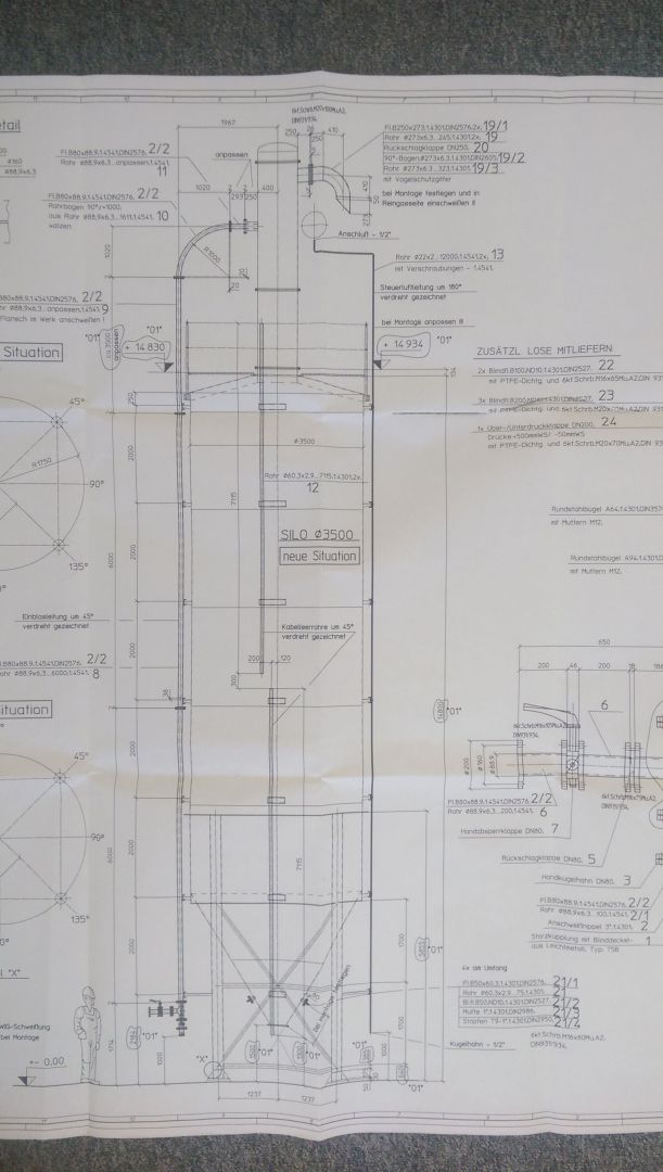 Lagersilo aus Edelstahl (Zuckersilo), isoliert (3)
