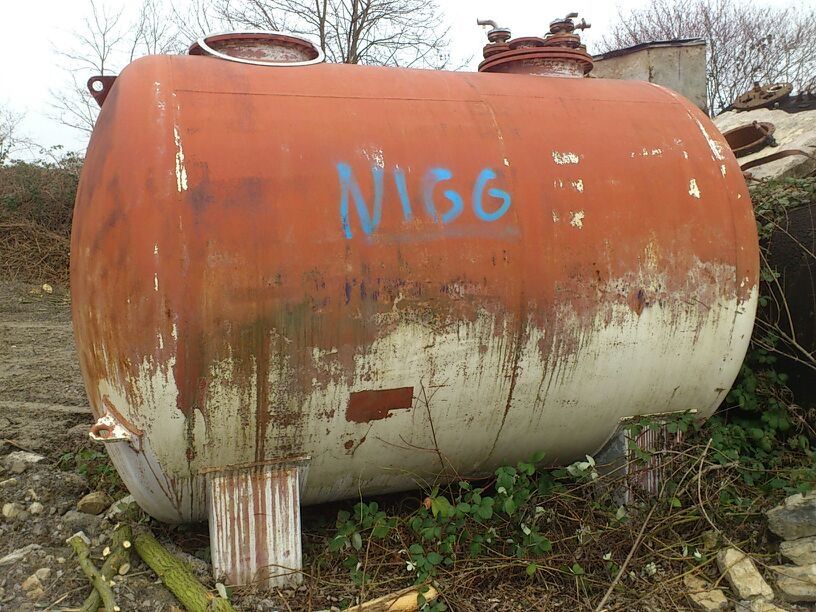 Gebrauchter liegender Stahltank ähnlich DIN 6616/1 (2)