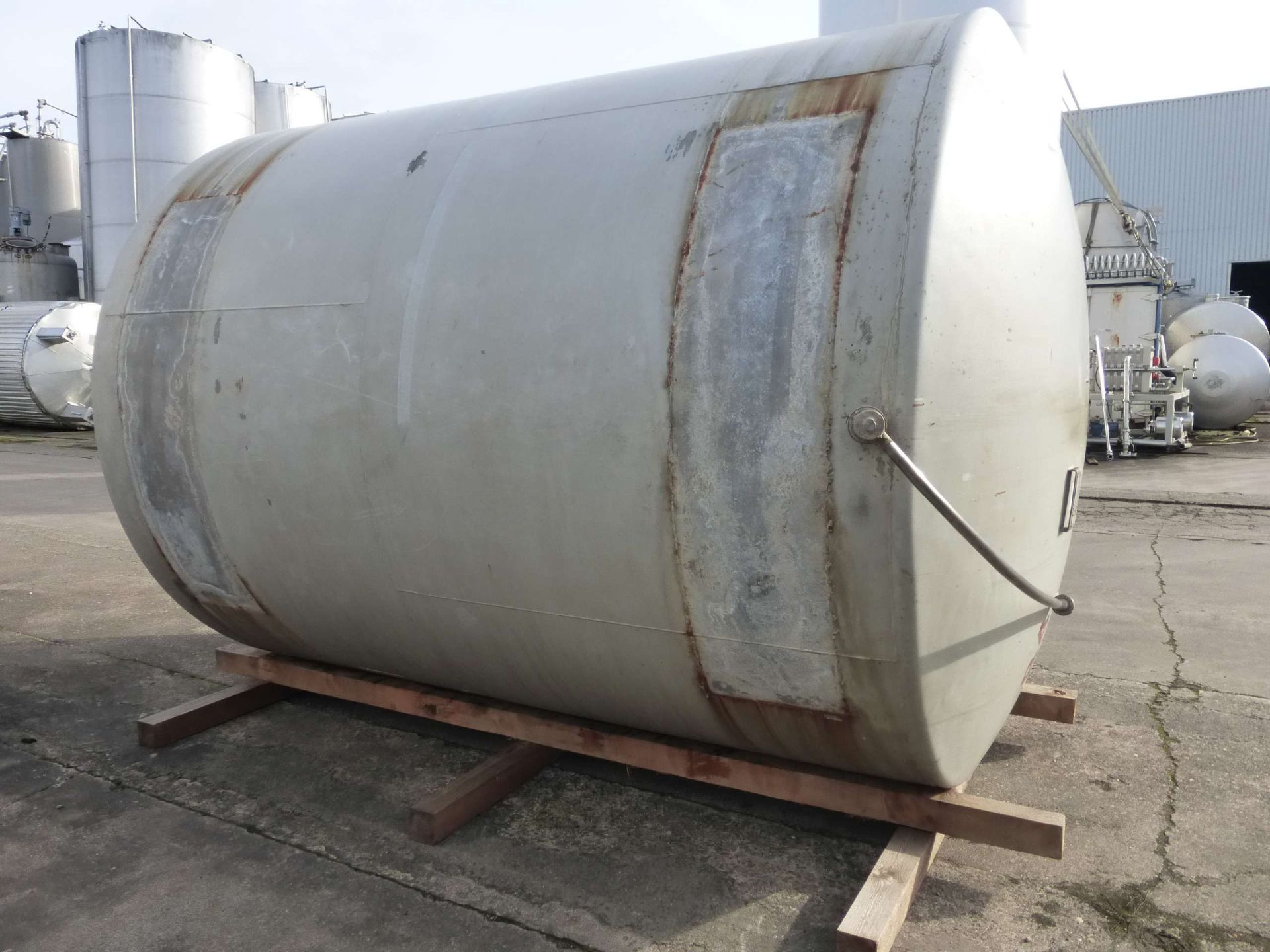 Lagerbehälter aus Edelstahl (V2A), liegend (3)