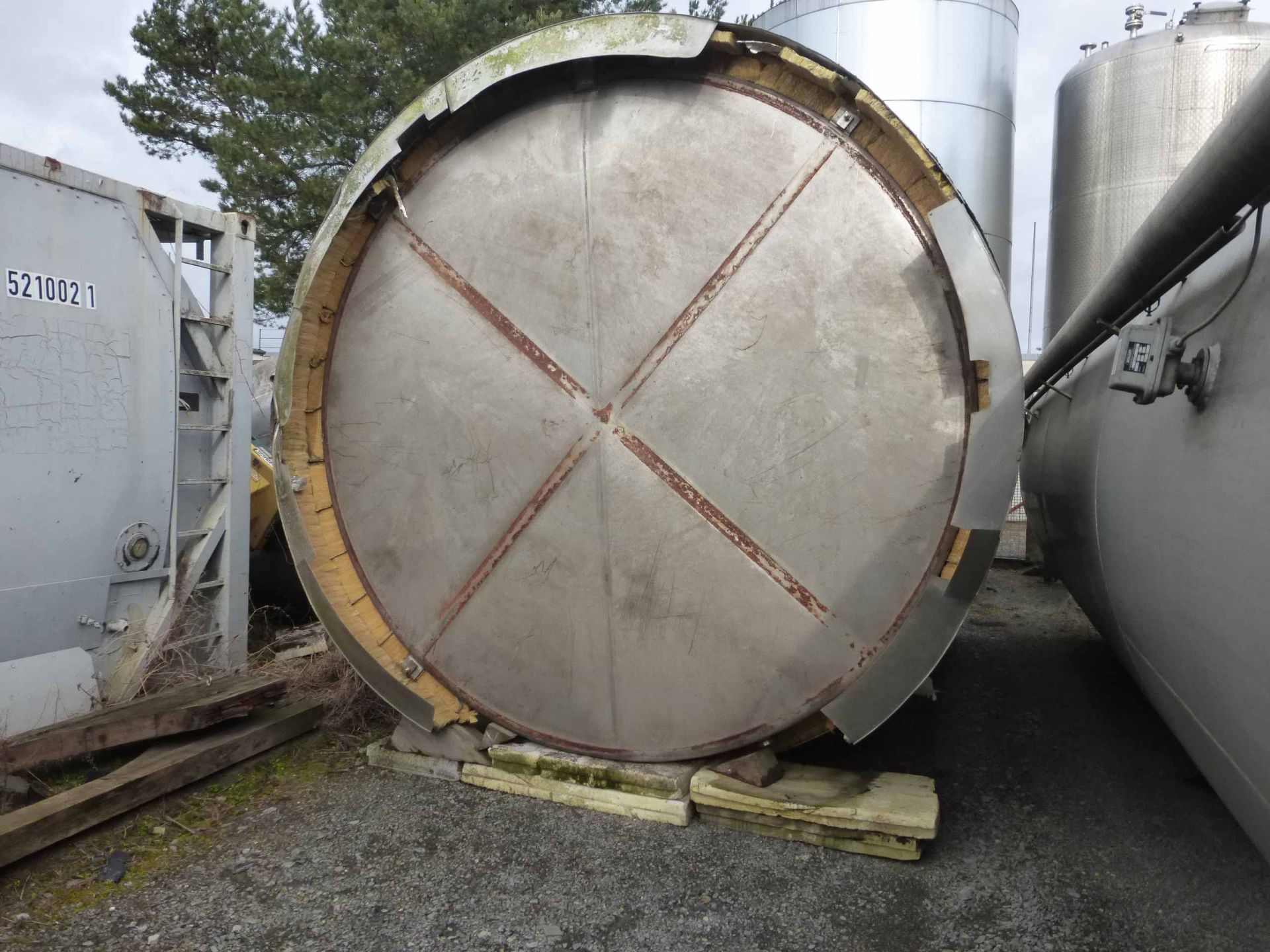 Lagerbehälter aus Edelstahl (V2A), isoliert (2)