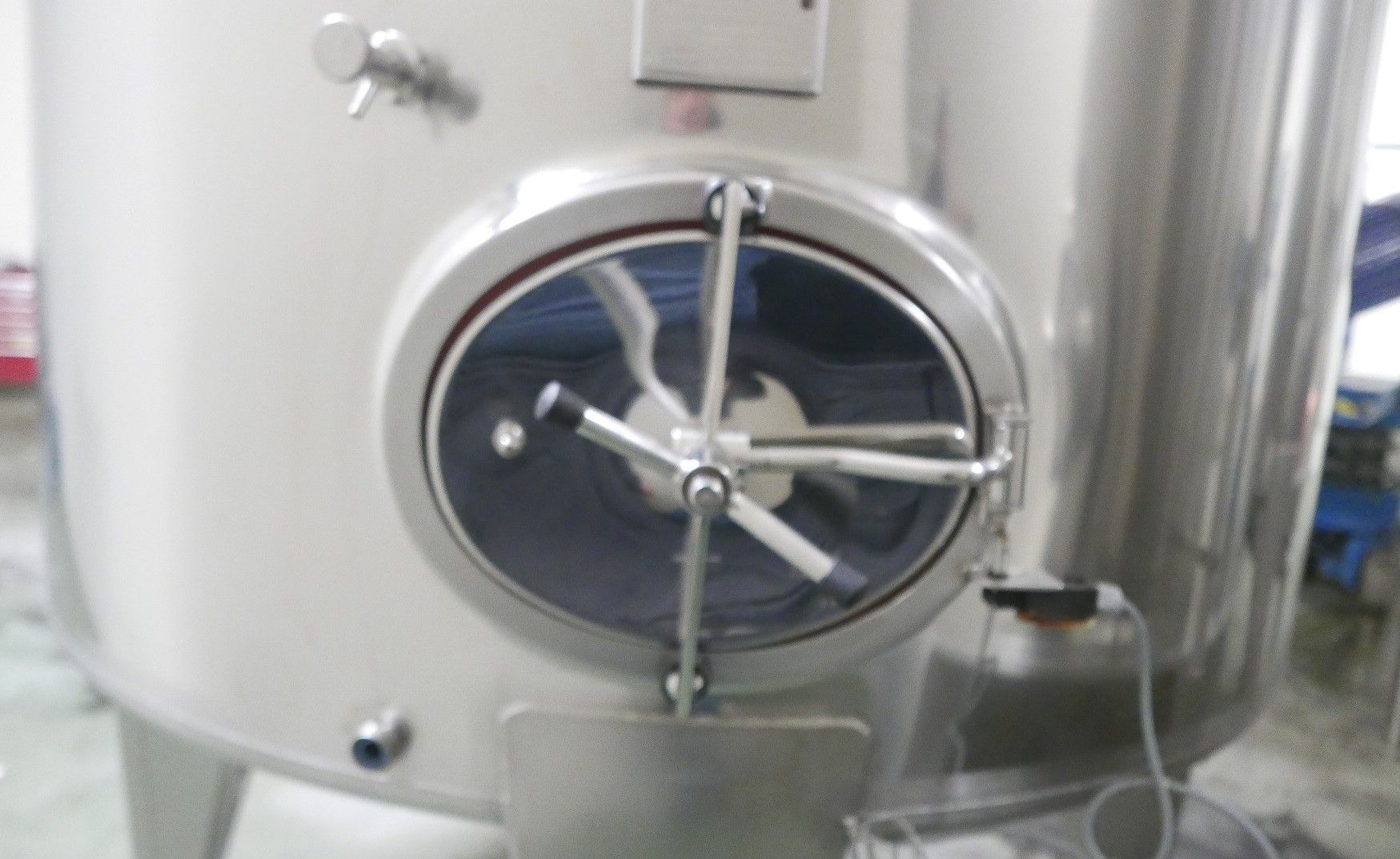 Rührwerkbehälter aus Edelstahl (V2A), WSt. 1.4301 (3)