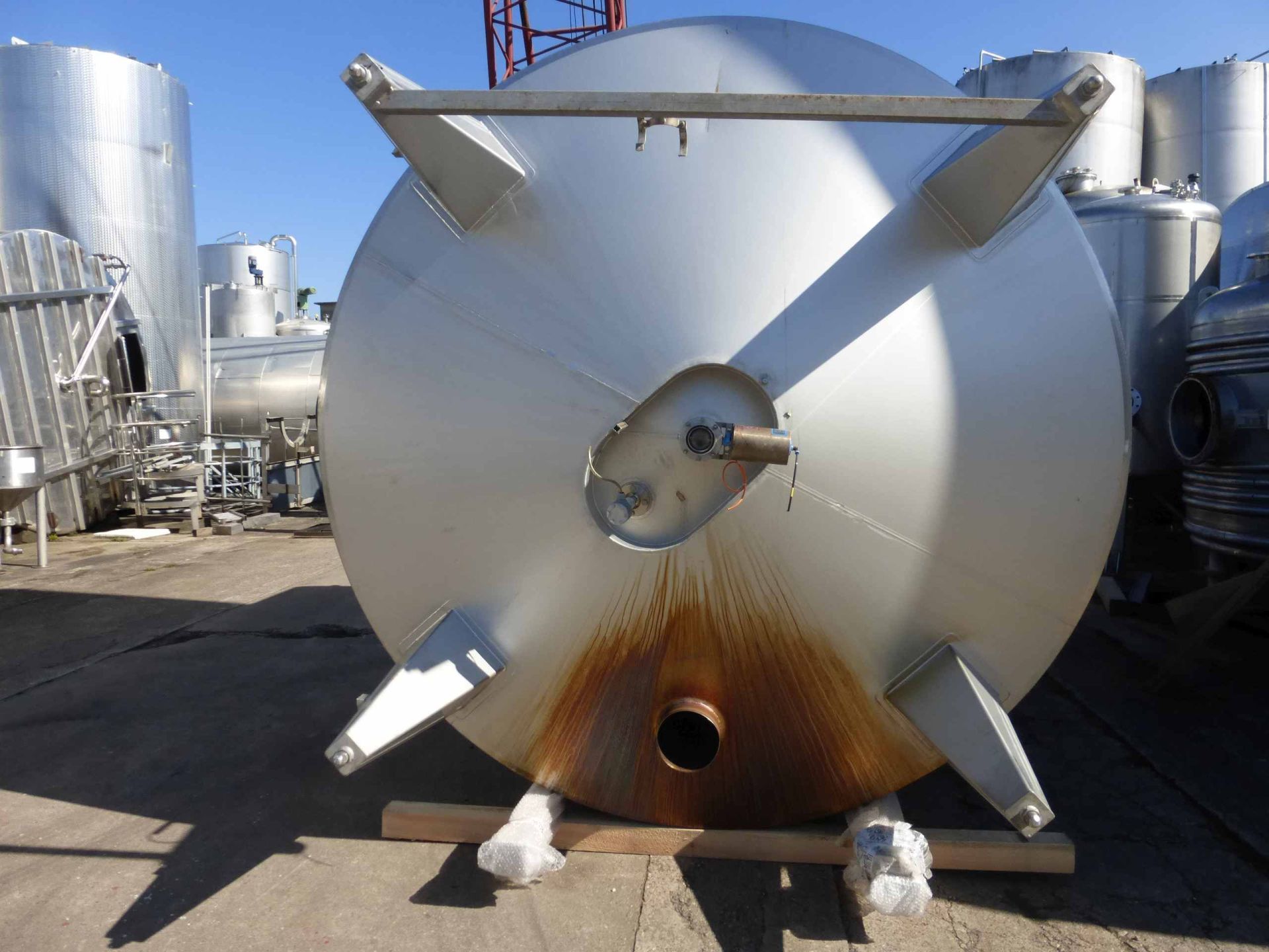 Lagerbehälter aus Edelstahl (V2A), isoliert (2)