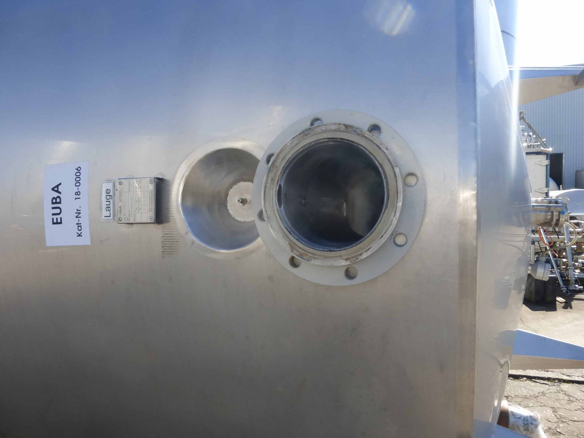 Lagerbehälter aus Edelstahl (V2A), isoliert (3)