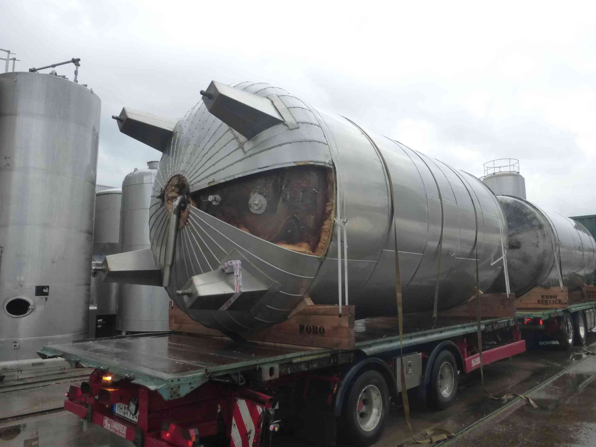 Druckbeh&auml;lter aus Edelstahl (V2A), isoliert (1)