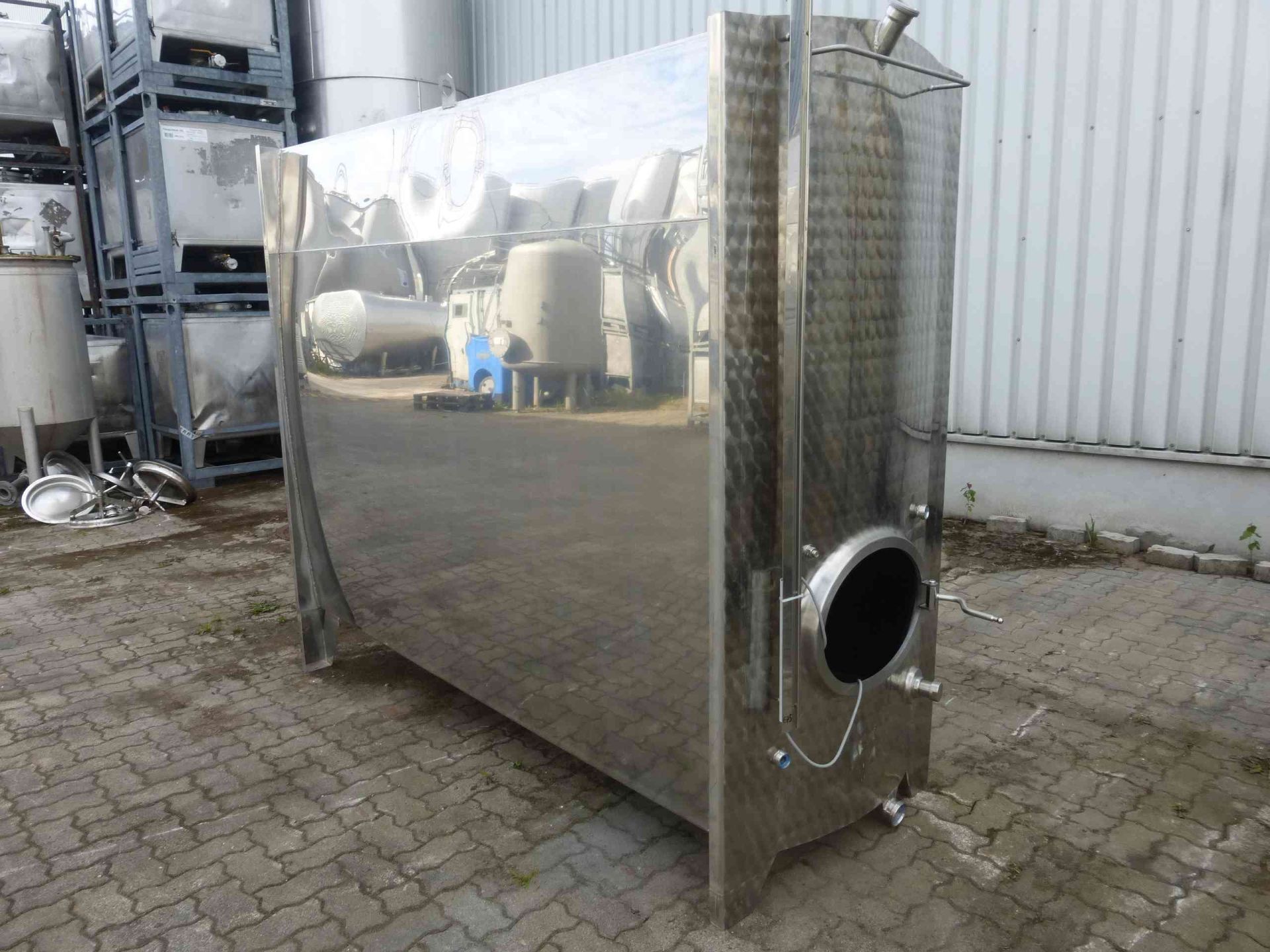 Kofferbeh&auml;lter aus Edelstahl (V2A), heiz-/k&uuml;hlbar (1)