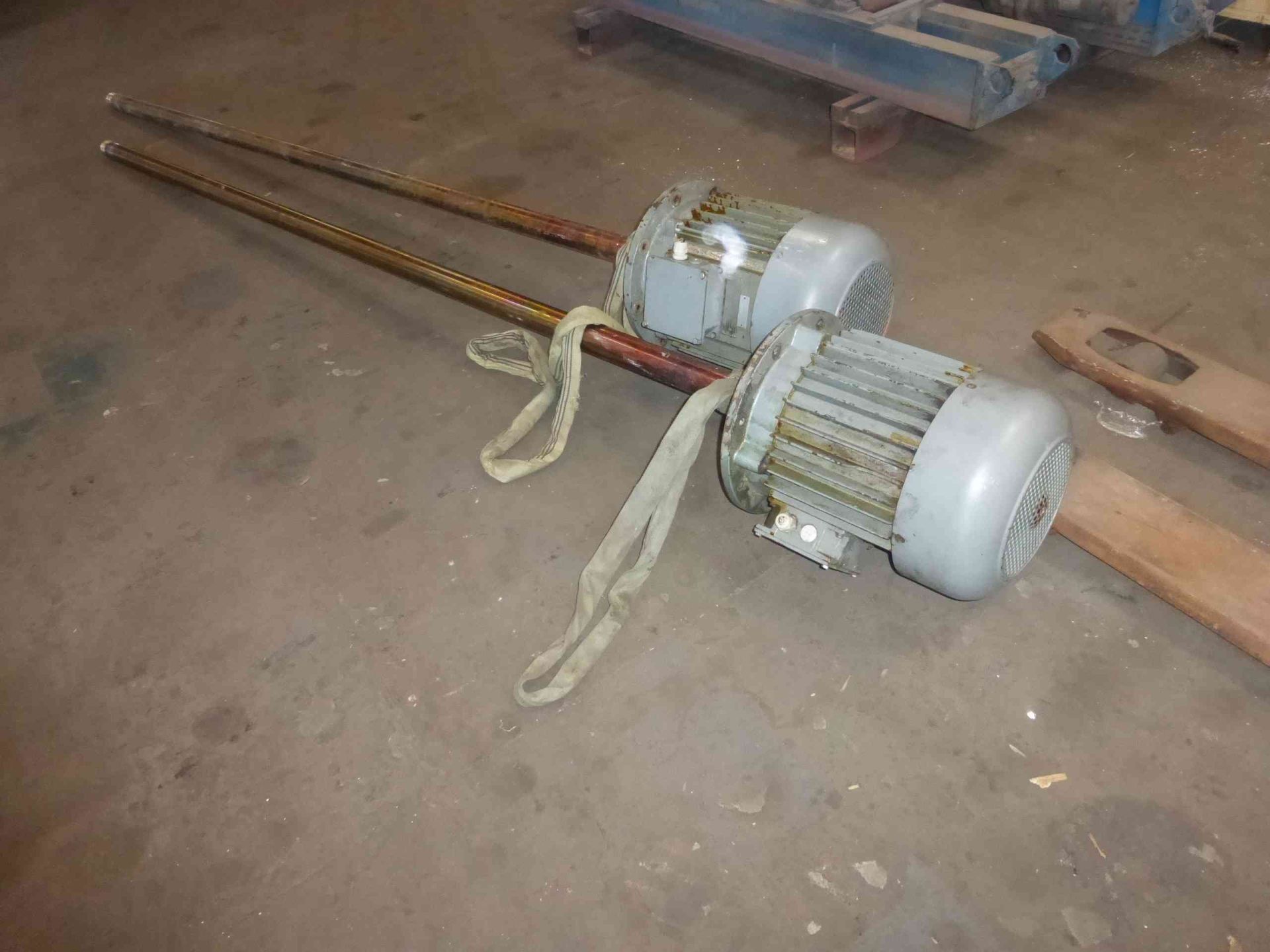 Rührwerkbehälter aus Edelstahl (V2A), liegend (3)