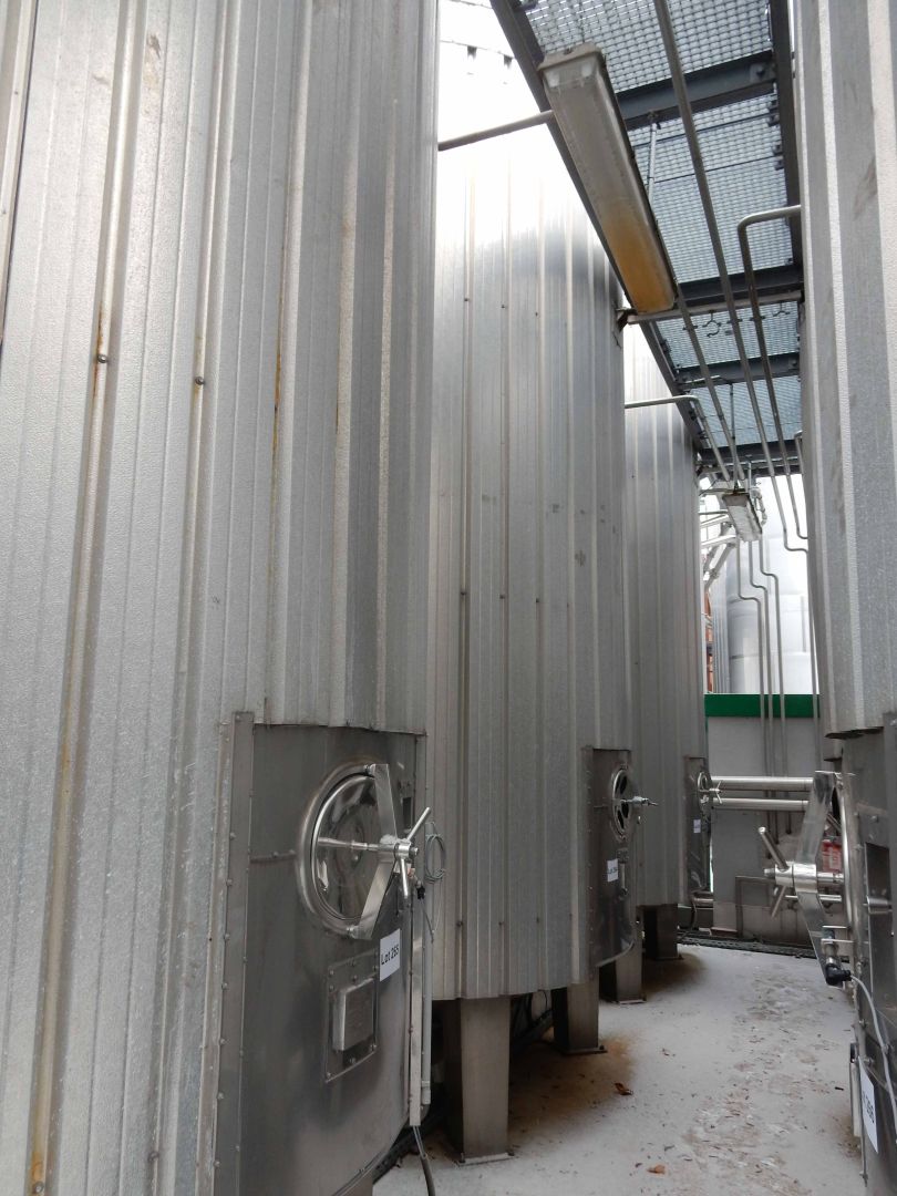 Lagerbeh&auml;lter aus Edelstahl (V2A), isoliert (1)