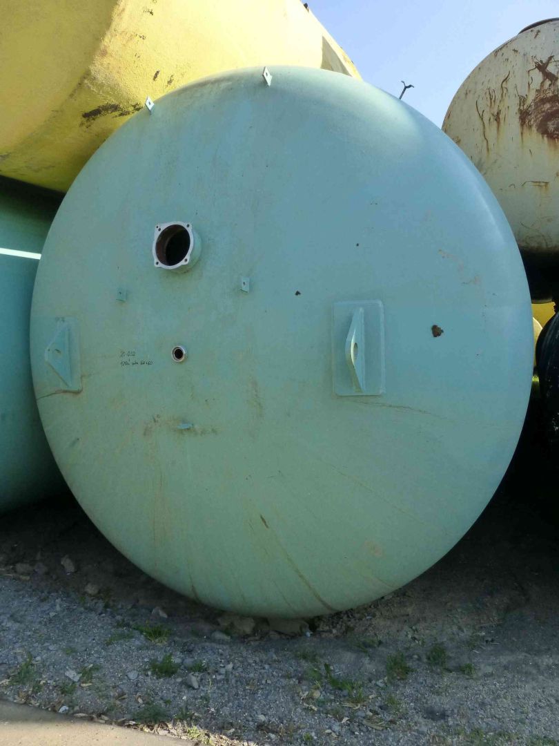 Druckbehälter aus Stahl, ehem. Weinlagertanks (2)