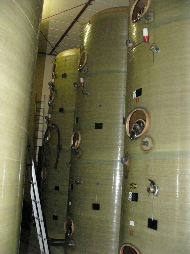 GFK - Flachbodenbehälter -gebraucht- Behälter unte (3)