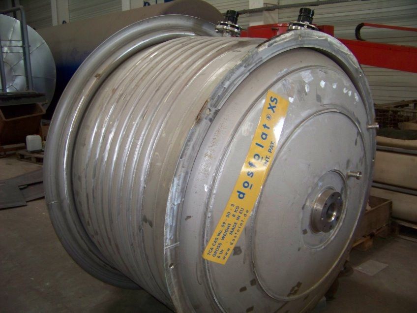 Edelstahl-Rührwerkbehälter aus V2A, heiz-/kühlbar (2)