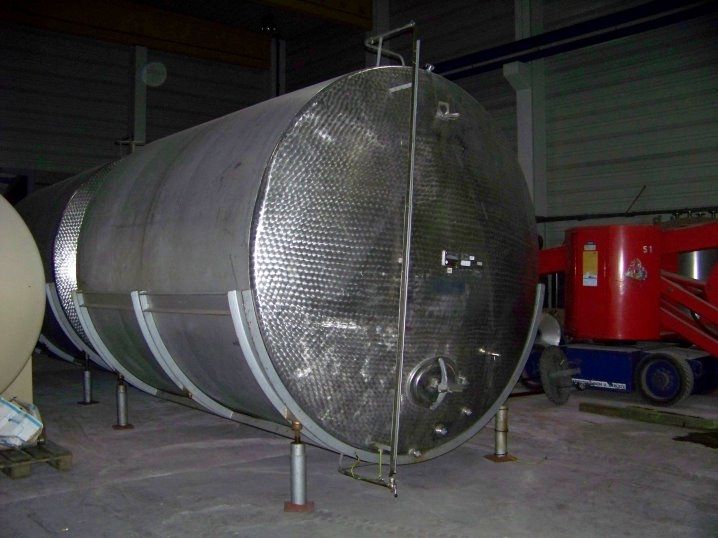 Liegender Edelstahl-Lagerbehälter (2)