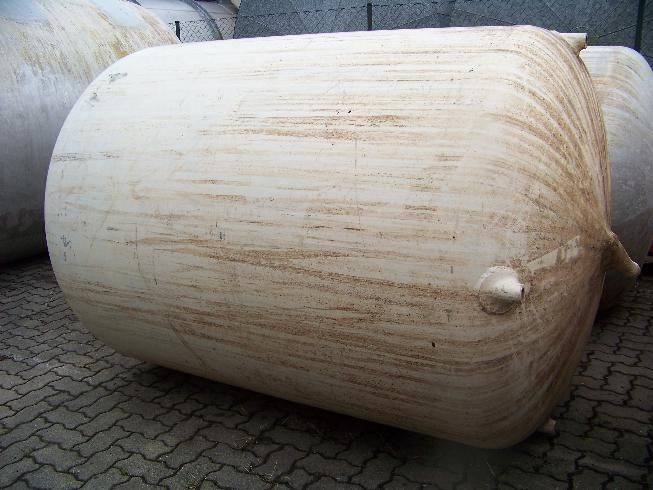 Auf 4 Kegelfüßen stehender Aluminiumtank -gebrauch (2)