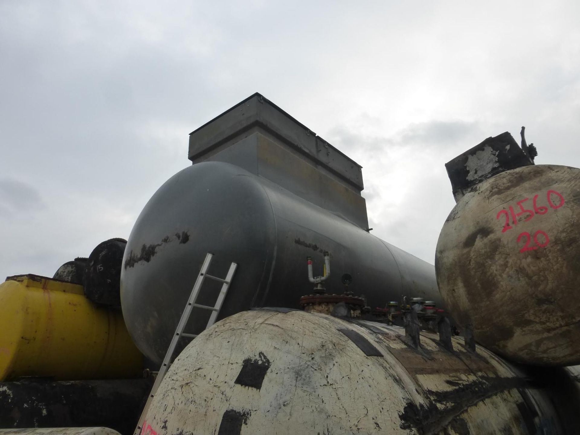 Fl&uuml;ssiggaslagertank, unterirdisch (1)